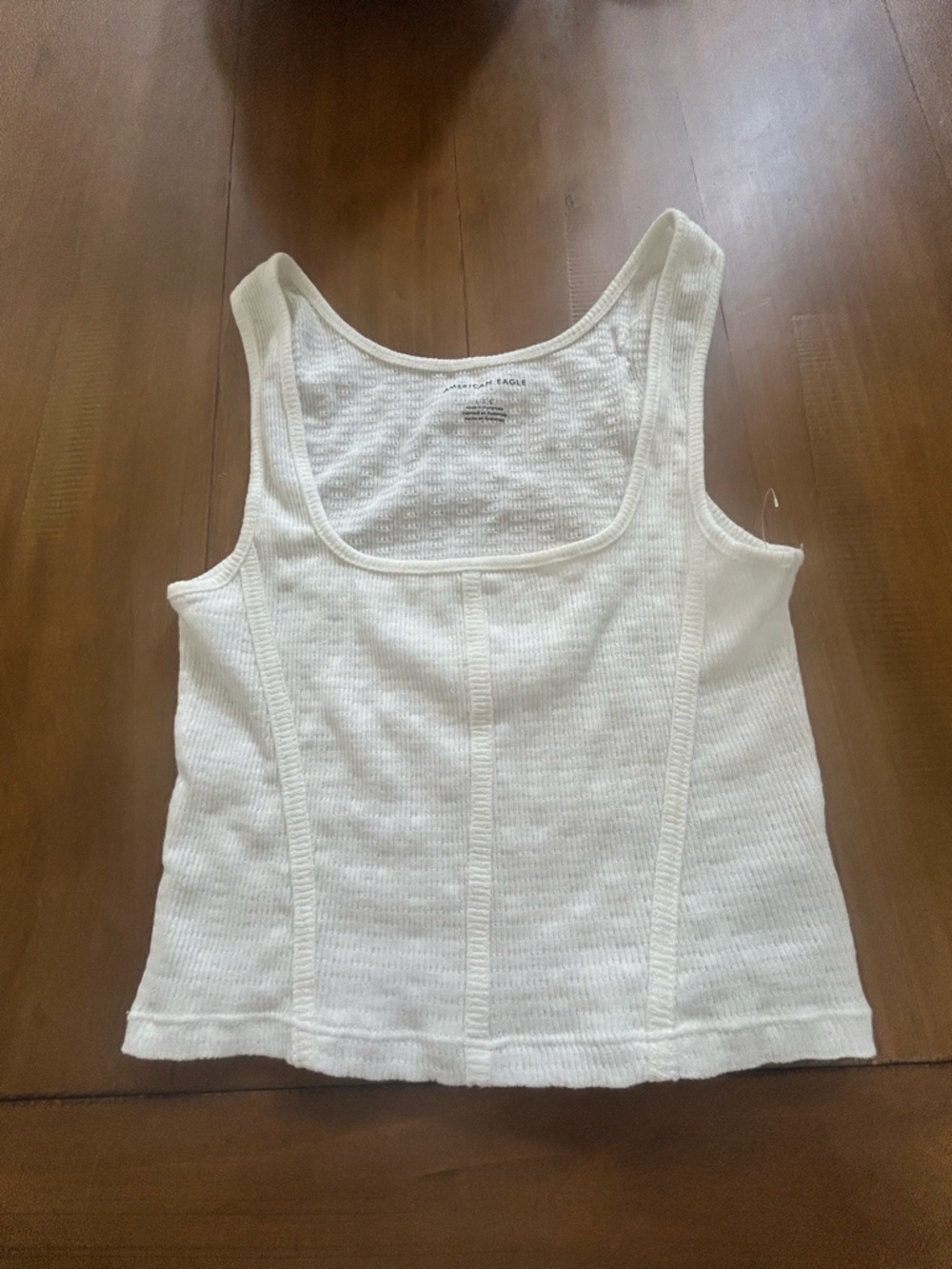 NWOT AEO Women’s White Ribbed Tank Top